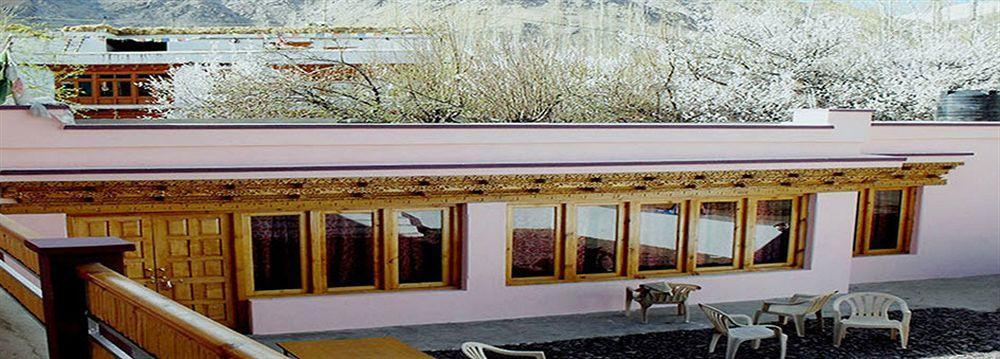 Beyond Stay - Kanika Himalayan View Leh Esterno foto